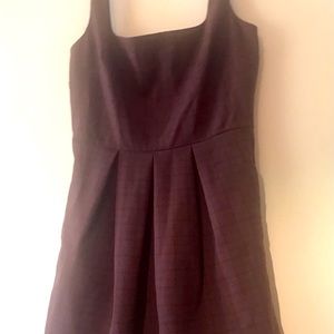 Sunday best Tacha checked dress size 4 in excellent condition pleated no sleeves